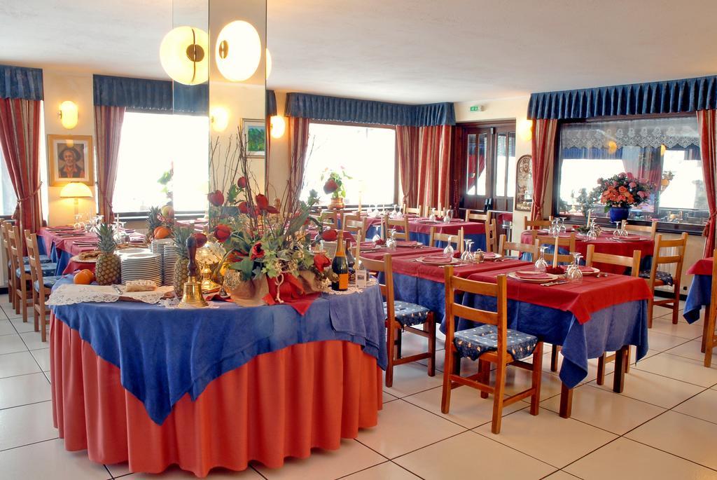 Hotel Edelweiss & Spa Cesana Torinese Exterior foto