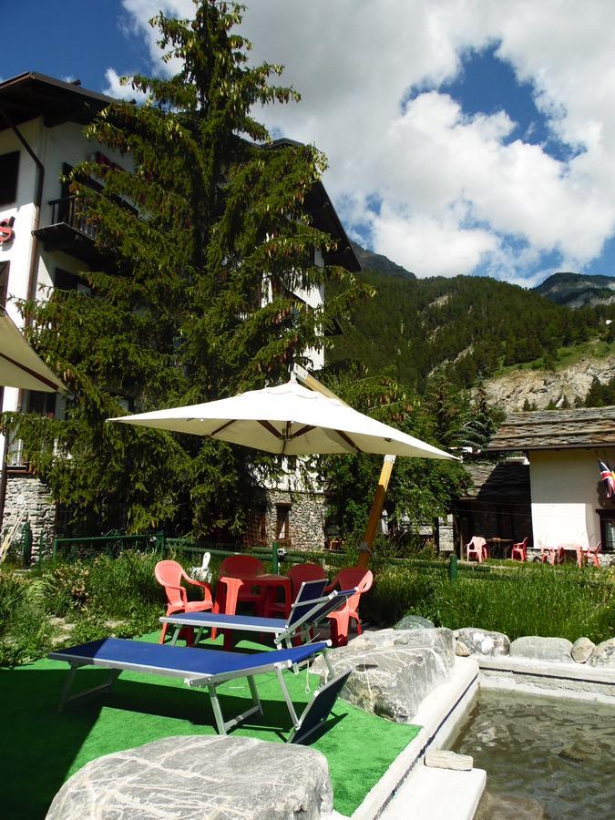 Hotel Edelweiss & Spa Cesana Torinese Exterior foto